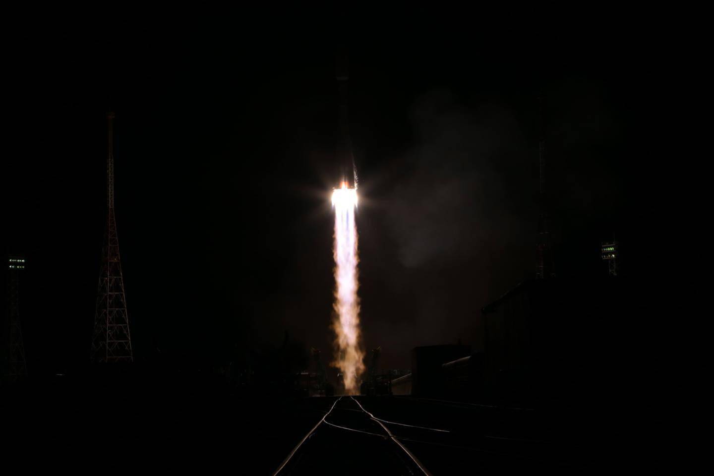 俄罗斯成功发射联盟 2.1b 火箭，将“码头”号节点舱送入轨道