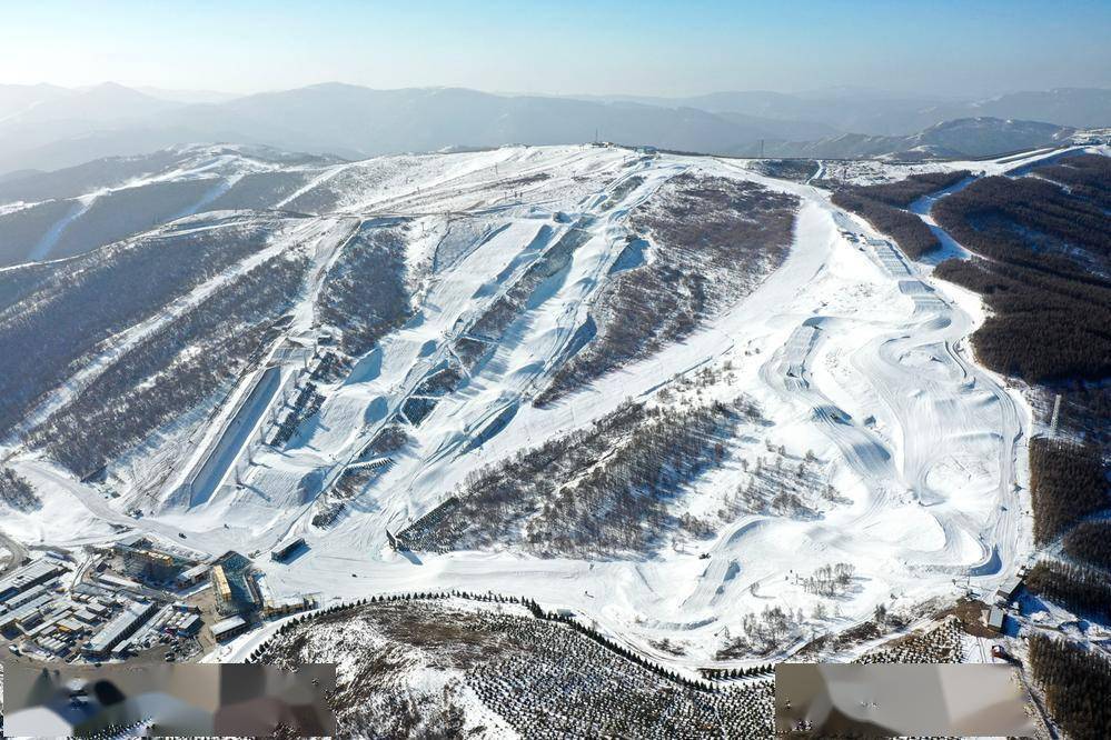 救治|雪上比赛中这个项目最惊险！别怕，有滑雪医生在守护