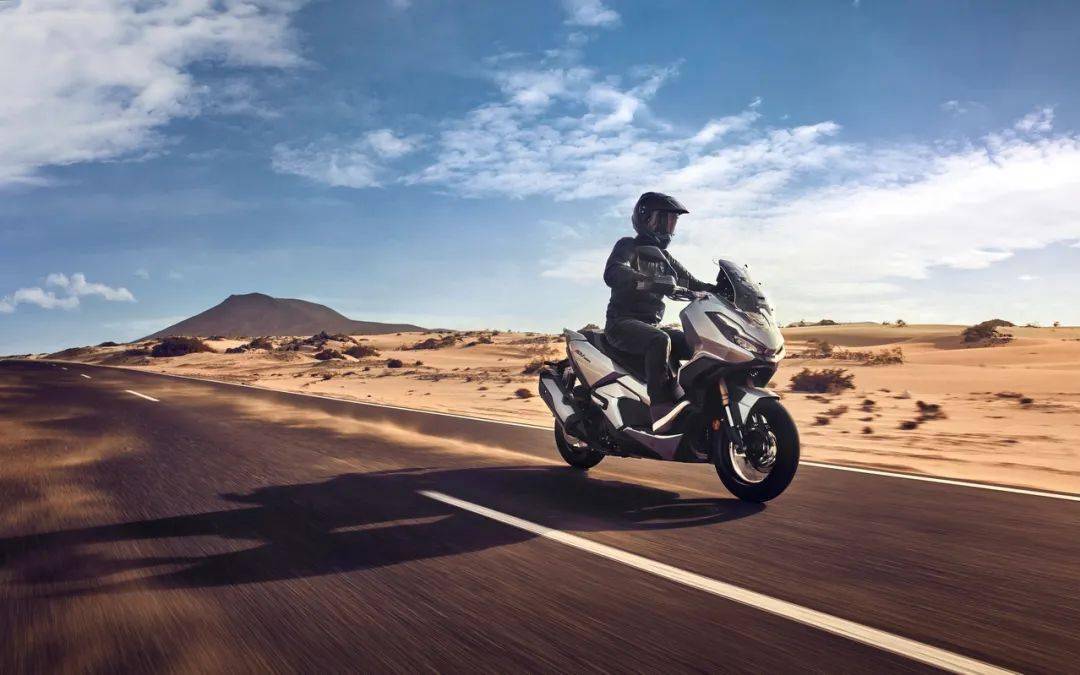 honda 全新跨界踏板 adv350 户外特写_搜狐汽车_搜狐网