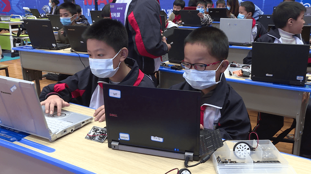 南县首届青少年机器人大赛开赛