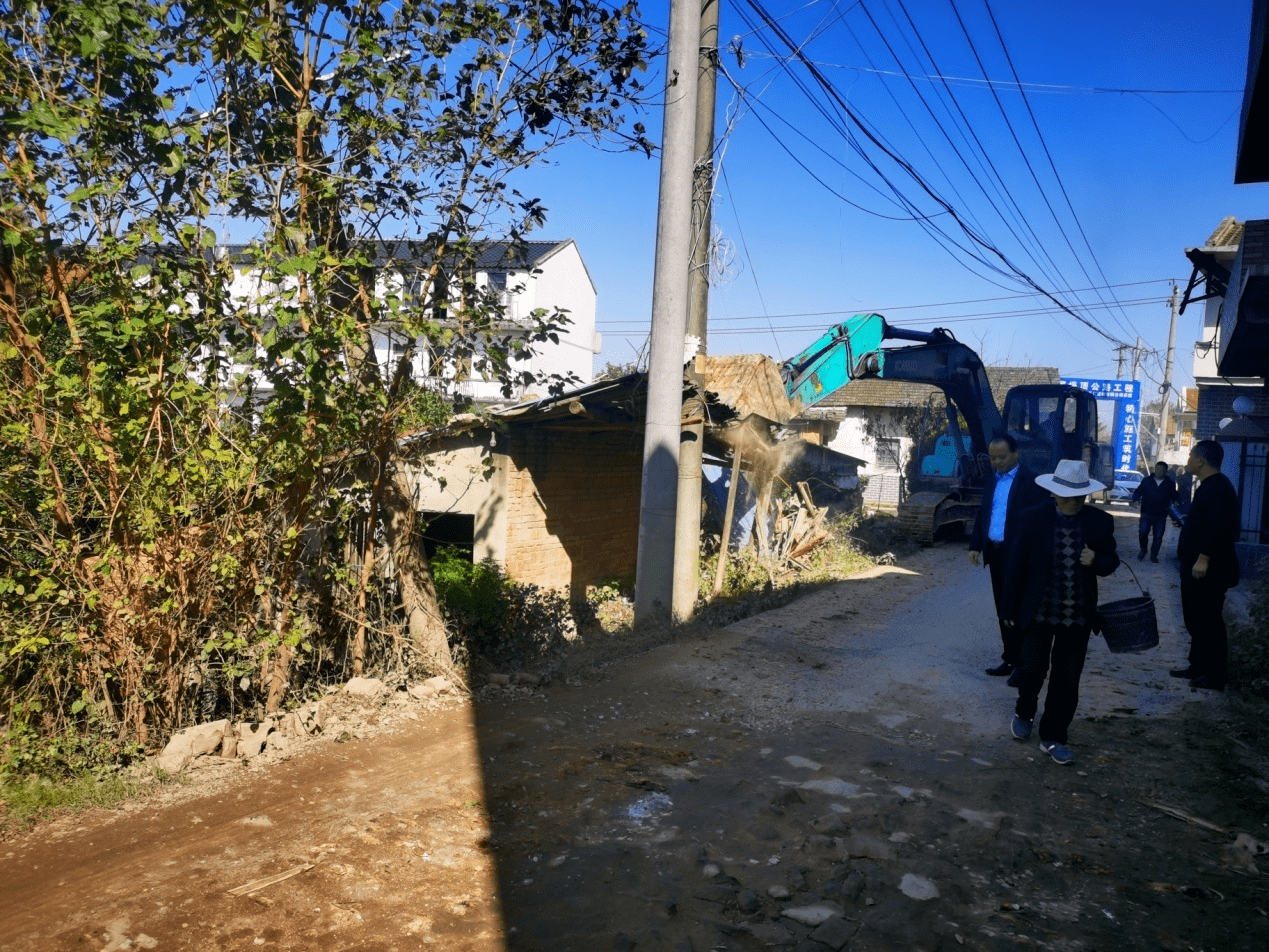 渡口村民感慨万分,焦头河堤顶公路位于南昌县塘南镇渡口村境内,是渡口