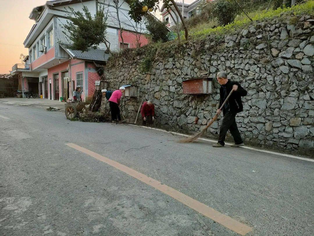 清洁行动,让乡村「靓」起来～_村民_环境_道路