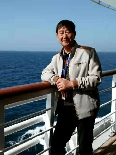 【2022优秀诗歌年选46】温暖何惧苦寒来||张伯钧