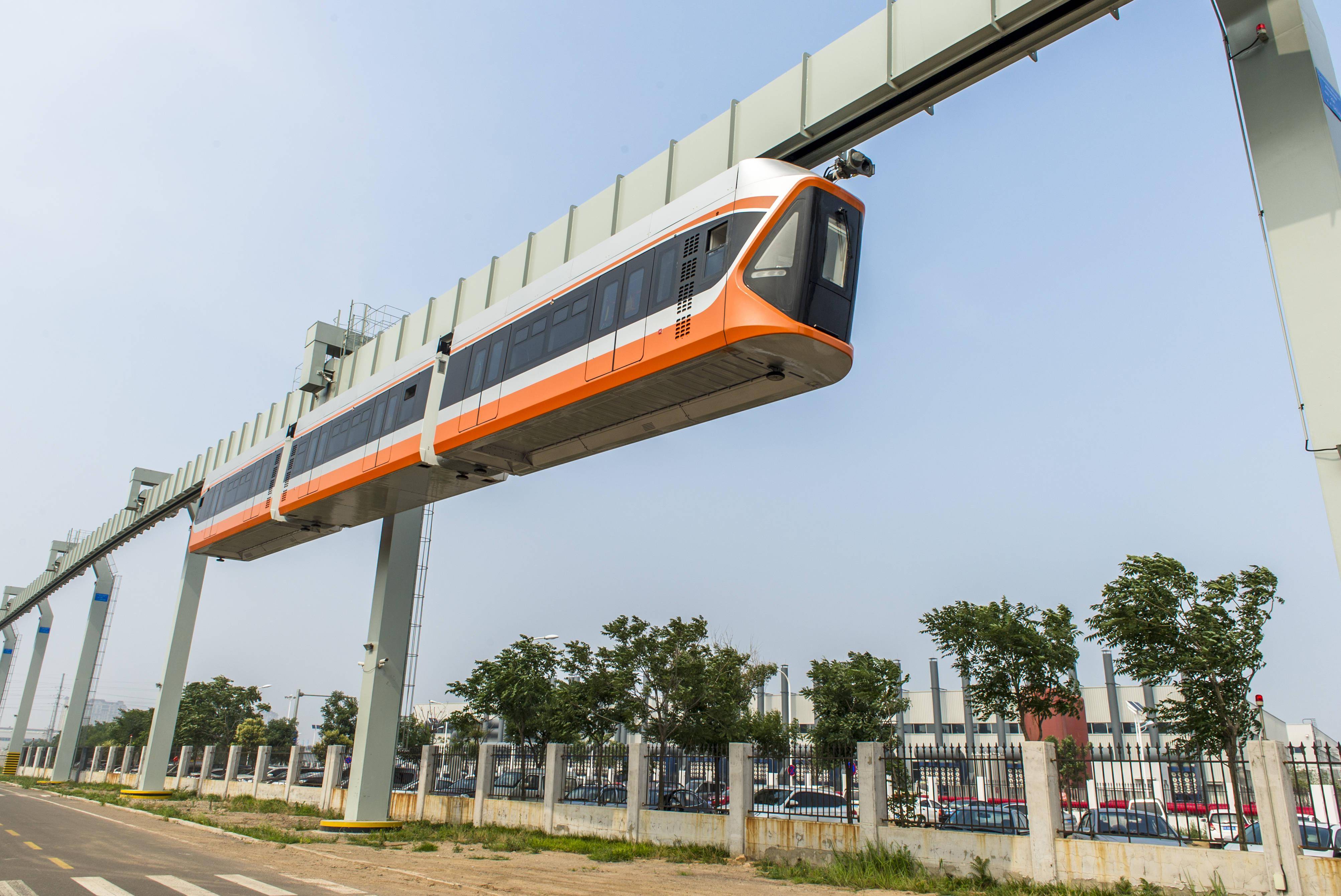 中国首列空中列车下线：每公里造价仅1.5亿元-空铁,列车,工程,-驱动之家