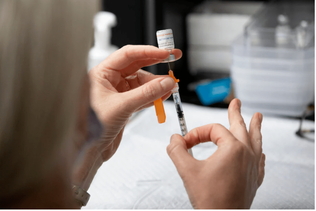 安省十几人被注射过期疫苗卫生部称完全没问题而且还有效