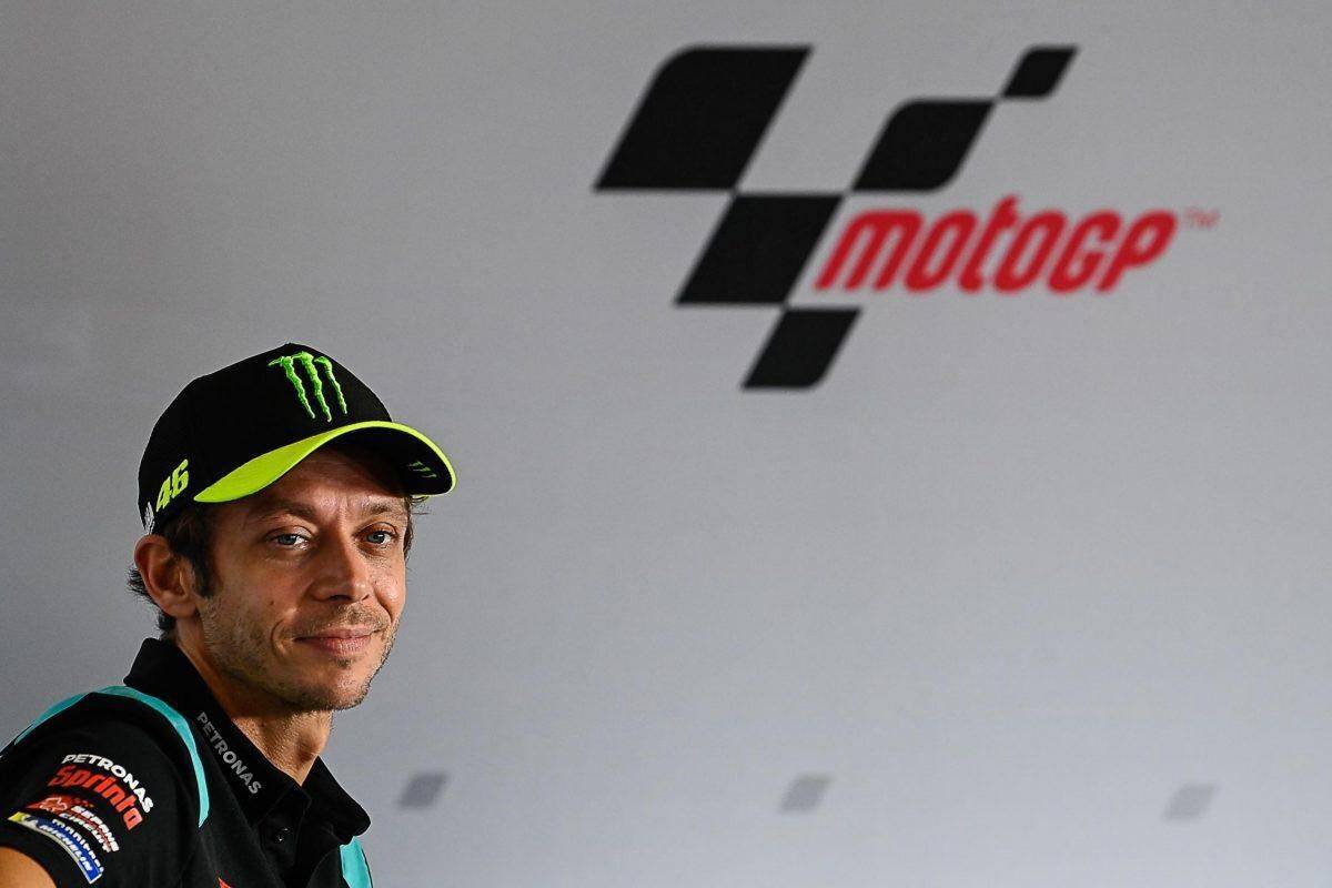 雅马哈r1 vr46版发布:向永远的传奇罗西致敬_rossi_竞技_tribute