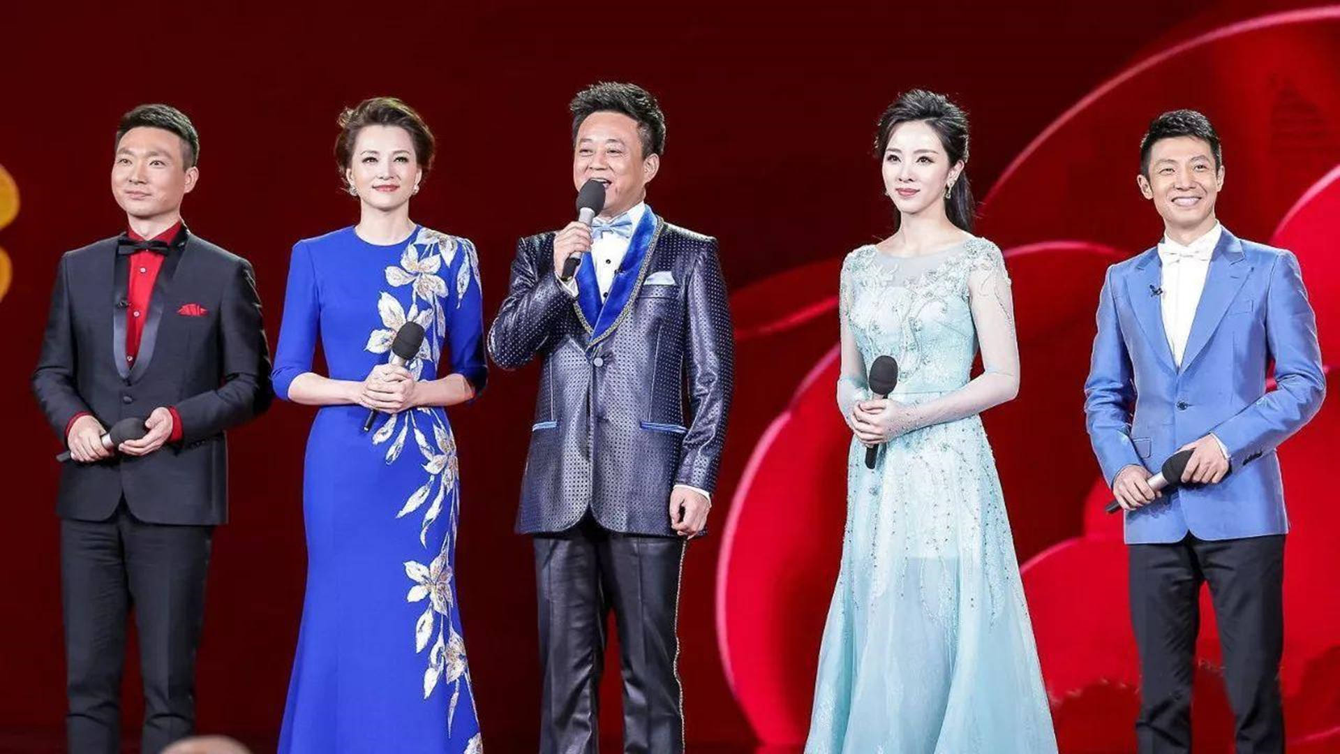 央视春晚,主持人的变化史_观众_倪萍_年董卿