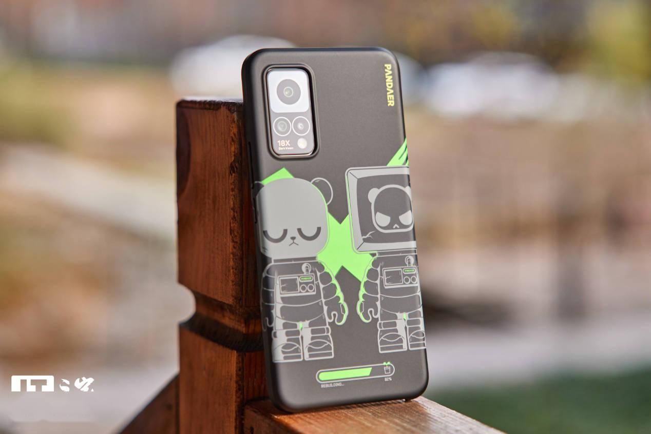 【IT之家开箱】魅族 18X PANDAER 重塑手机壳图赏