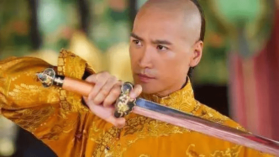 这是康熙对胤礽的爱,更是康熙对胤礽生母年仅21岁的赫舍里氏深沉的爱