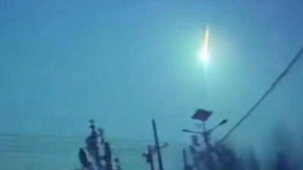 凌晨两点亮如白昼！河南多地天空划过不明物体