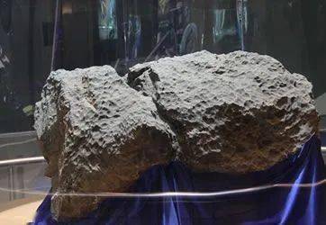 凌晨两点亮如白昼！河南多地天空划过不明物体