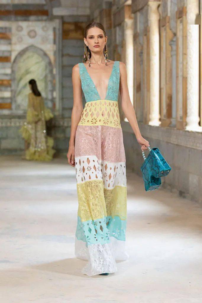 秀场【秀场】2022 春夏成衣系列 – GEORGES HOBEIKA