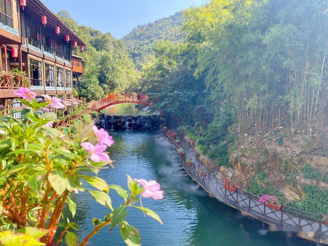 4号￥499打卡清远古龙峡网红河谷连州地下河远眺黄腾峡天门悬廊灯光秀