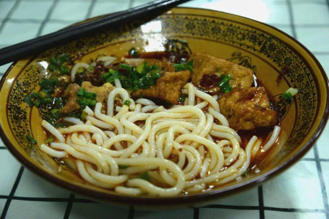 美食大咖走进隆回找寻清真特色回民美食