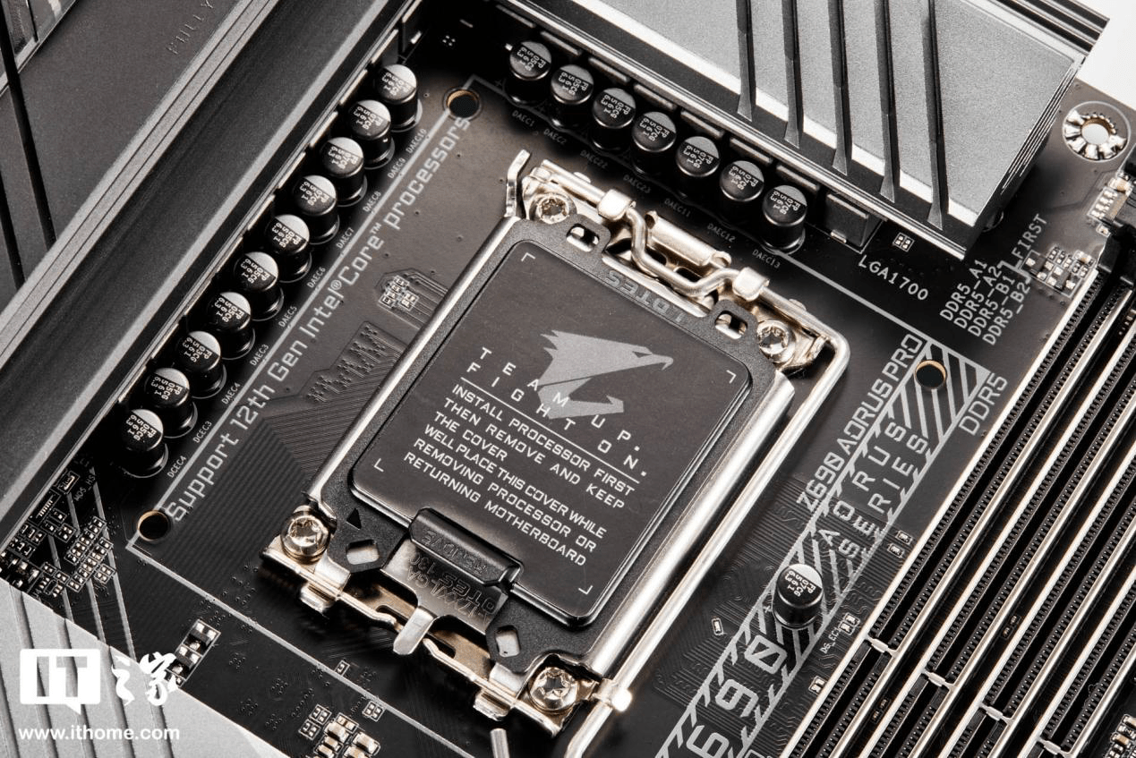 12 代酷睿新座驾，技嘉小雕 PRO Z690 持续热销