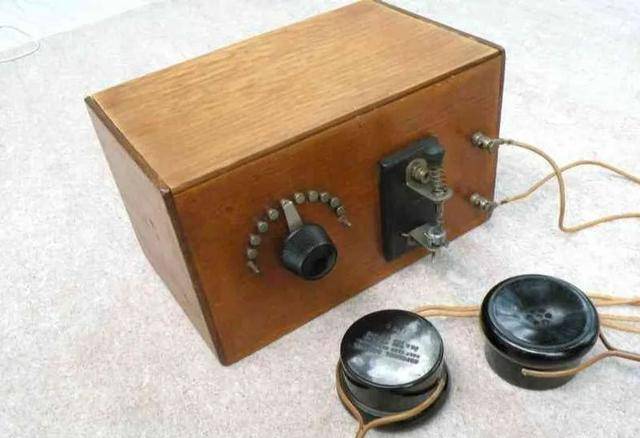 三个零件组成矿石收音机,lc电路谐振频率换算及零件选购是关键