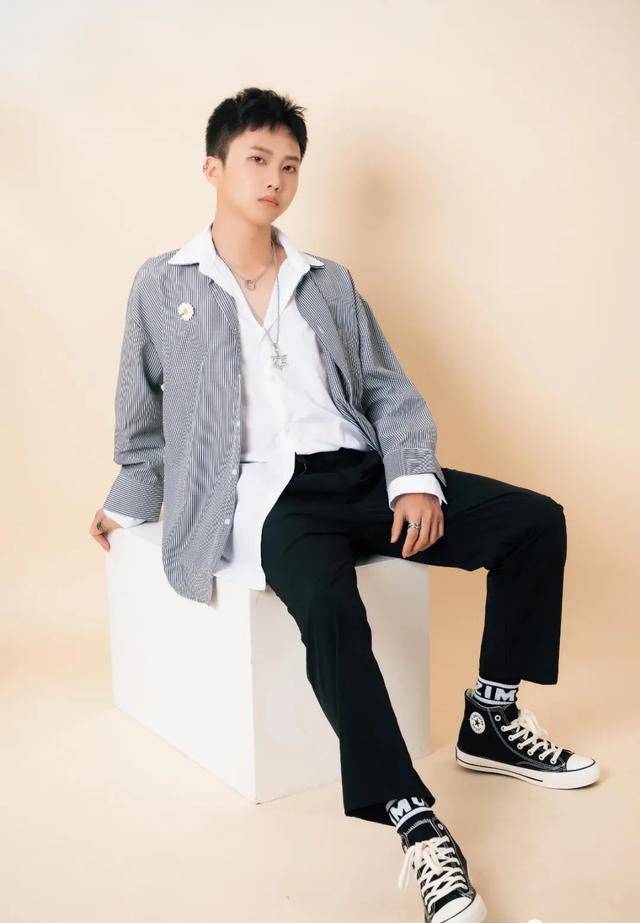 帝尊嘉禾模卡精选: 眉清目秀,清新俊逸子安