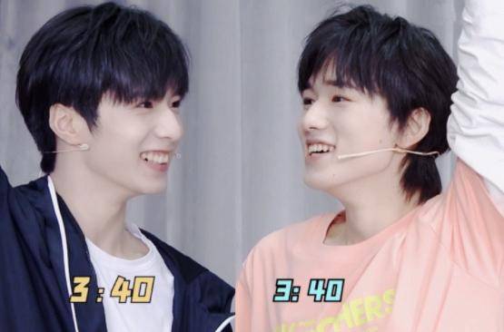 宋亚轩站电台门口等刘耀文怕粉丝认出戴口罩嗑到了两人的友谊