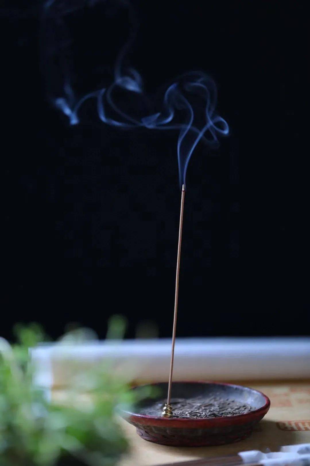 不同材质的线香作用也大有不同