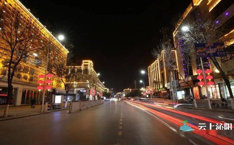 夜色中的古城沁阳～_七彩柱_时刻_倒影