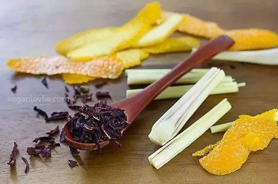 白糖|橘子皮竟然还能做这些，真后悔以前当垃圾丢了！