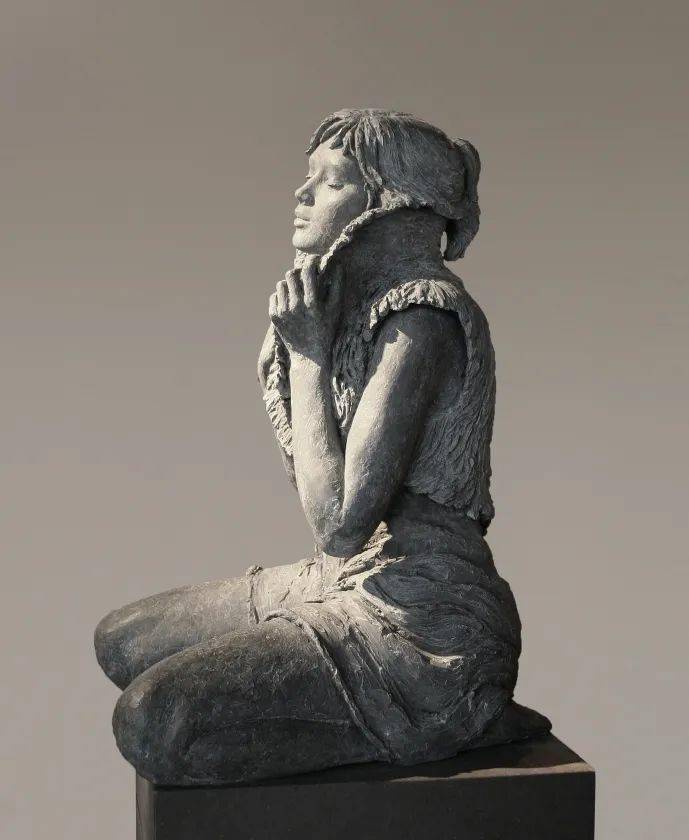 女性人体雕塑gisdemaeyer