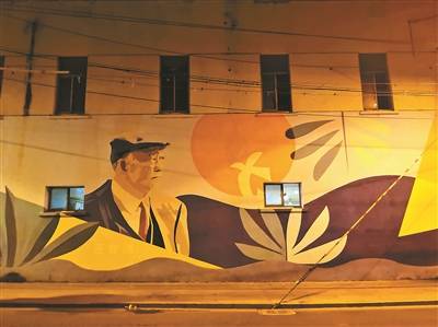 汪味|一个作家与一座城