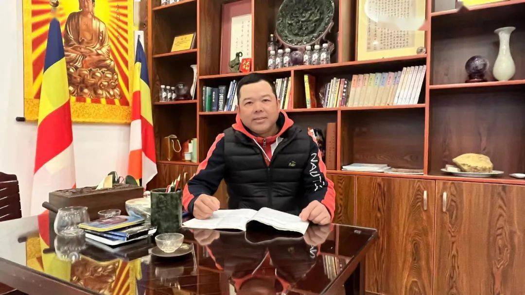 贵州省广东总商会会长张荣收为进一步优化营商环境,贵州今年印发了