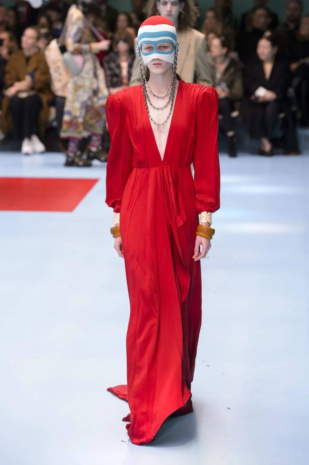 米兰女装【秀场】回顾Gucci 2018秋冬米兰女装