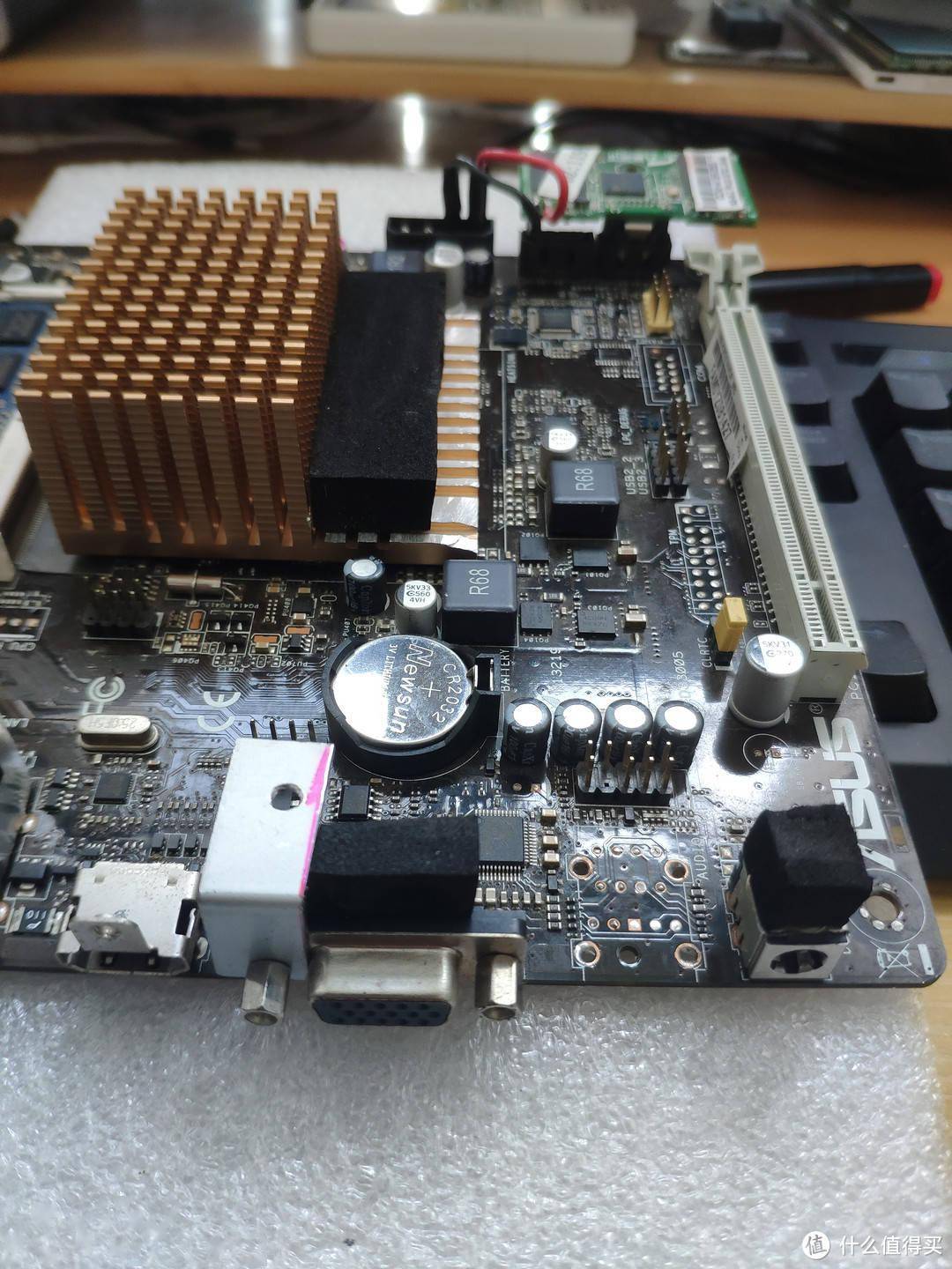 华硕j2900主板做软路由分享改网卡横置和替换小固态