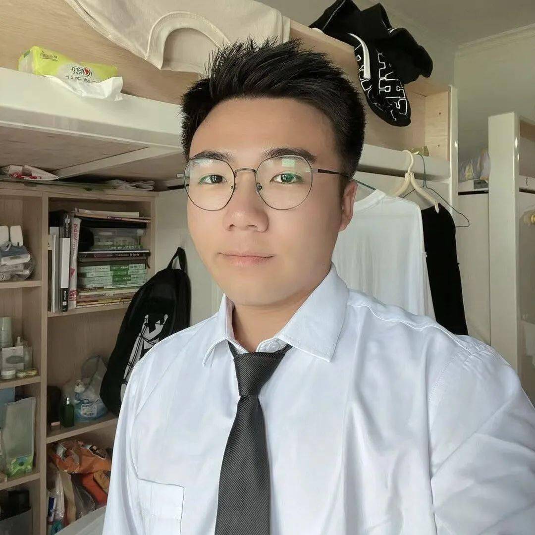 参赛作品:《万疆》作词:李姝 作曲:刘颜嘉 原唱:李玉刚-自我介绍-我很