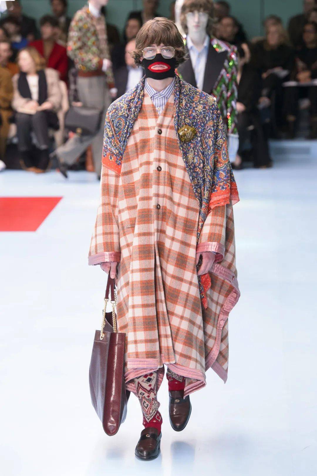 米兰女装【秀场】回顾Gucci 2018秋冬米兰女装