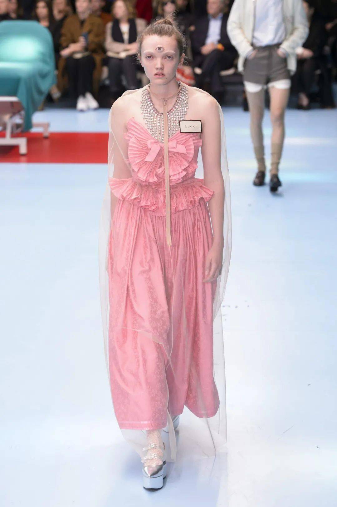 米兰女装【秀场】回顾Gucci 2018秋冬米兰女装