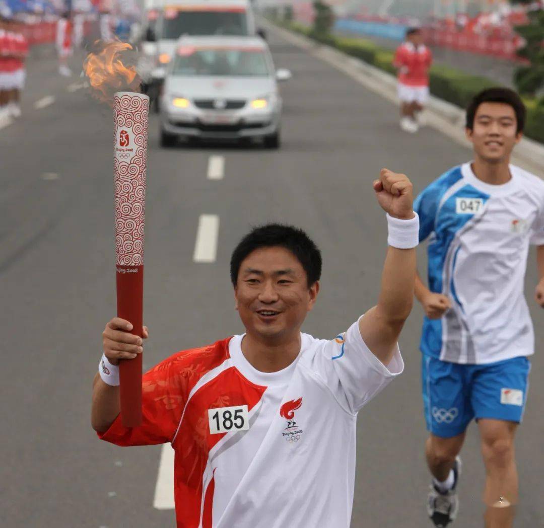 霍元甲文武学校校长郎荣标曾担任2008年北京奥运会火炬手"我是天津人