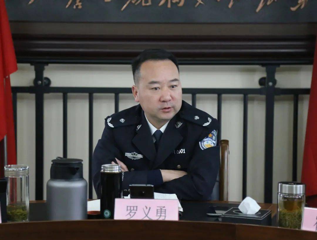 深入学习贯彻党的十九届六中全会精神⑦渝都监狱掀起学习宣传贯彻十九