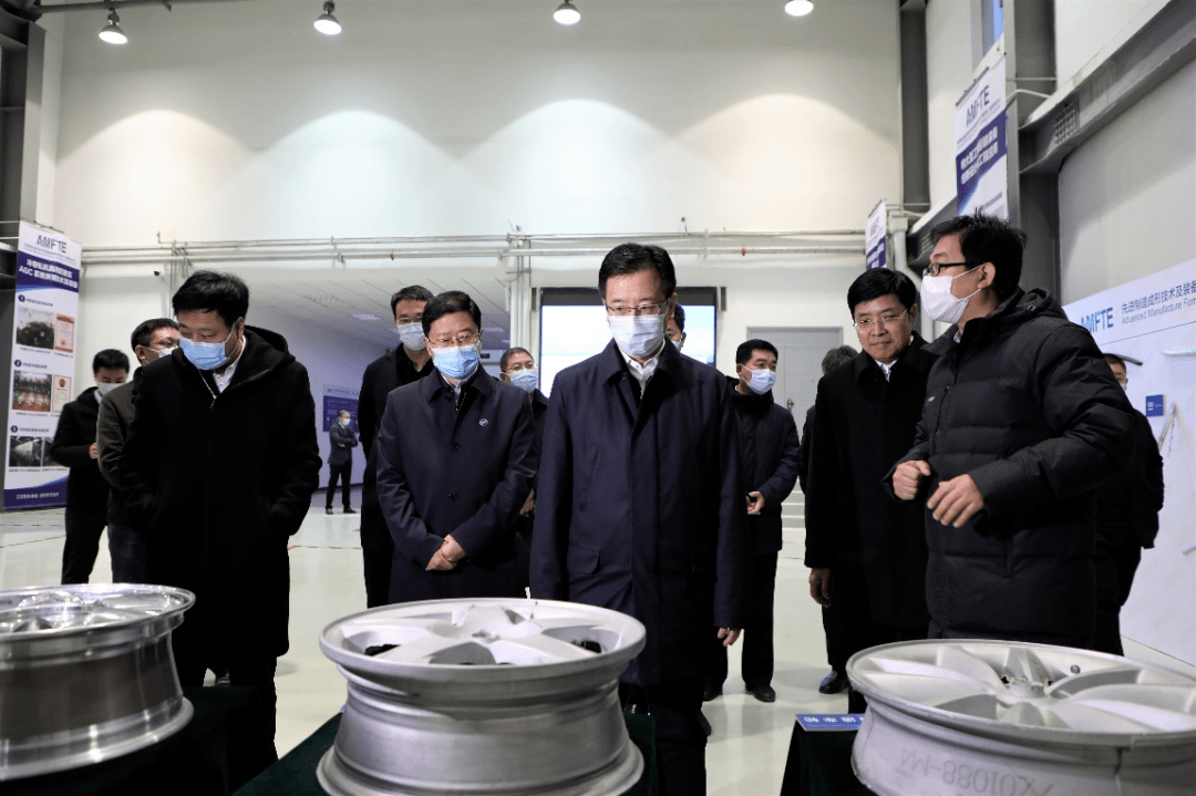 秦皇岛市委书记王曦到燕山大学调研