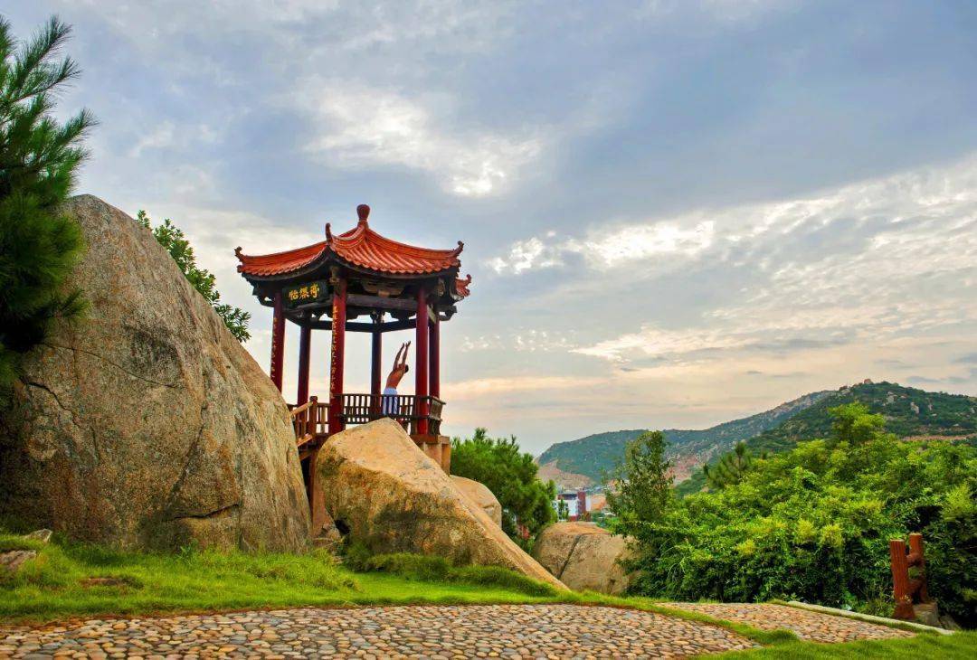 漳州港有座"红山",山上有个宝鼎