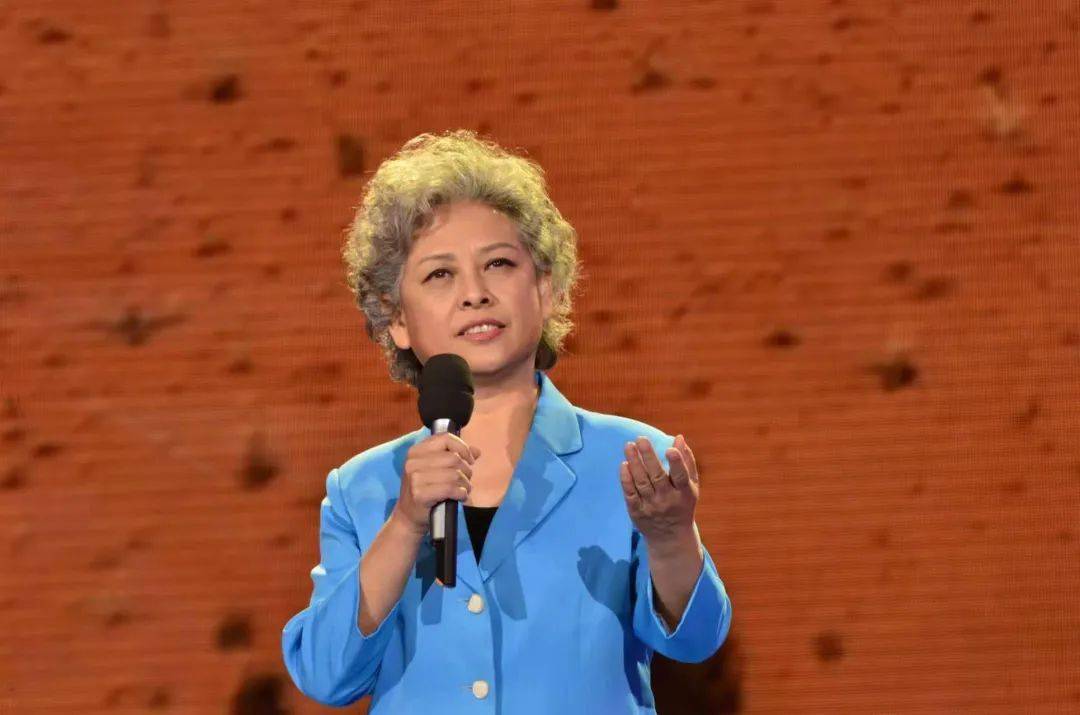 于芳特邀名家 领衔评审团大赛评委阵容03042,初赛音频由承办单位城市