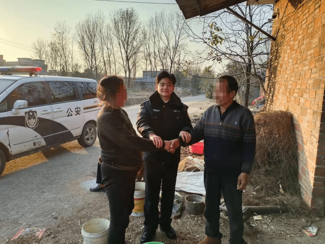 桐柏公安夫妻吵架闹矛盾民警耐心巧调解