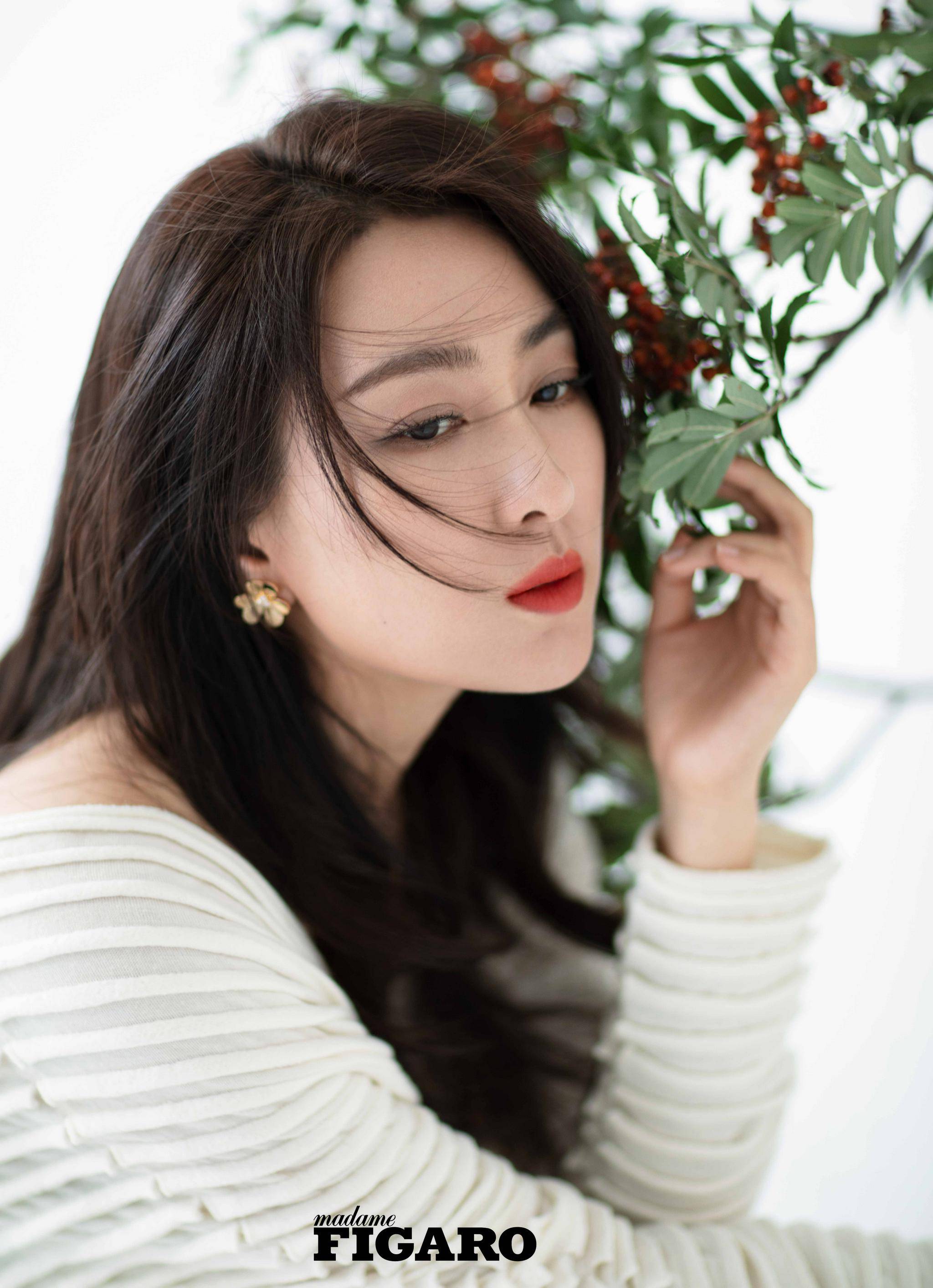 马苏最新杂志大片释出红妆轻抹诠释清雅素韵之风