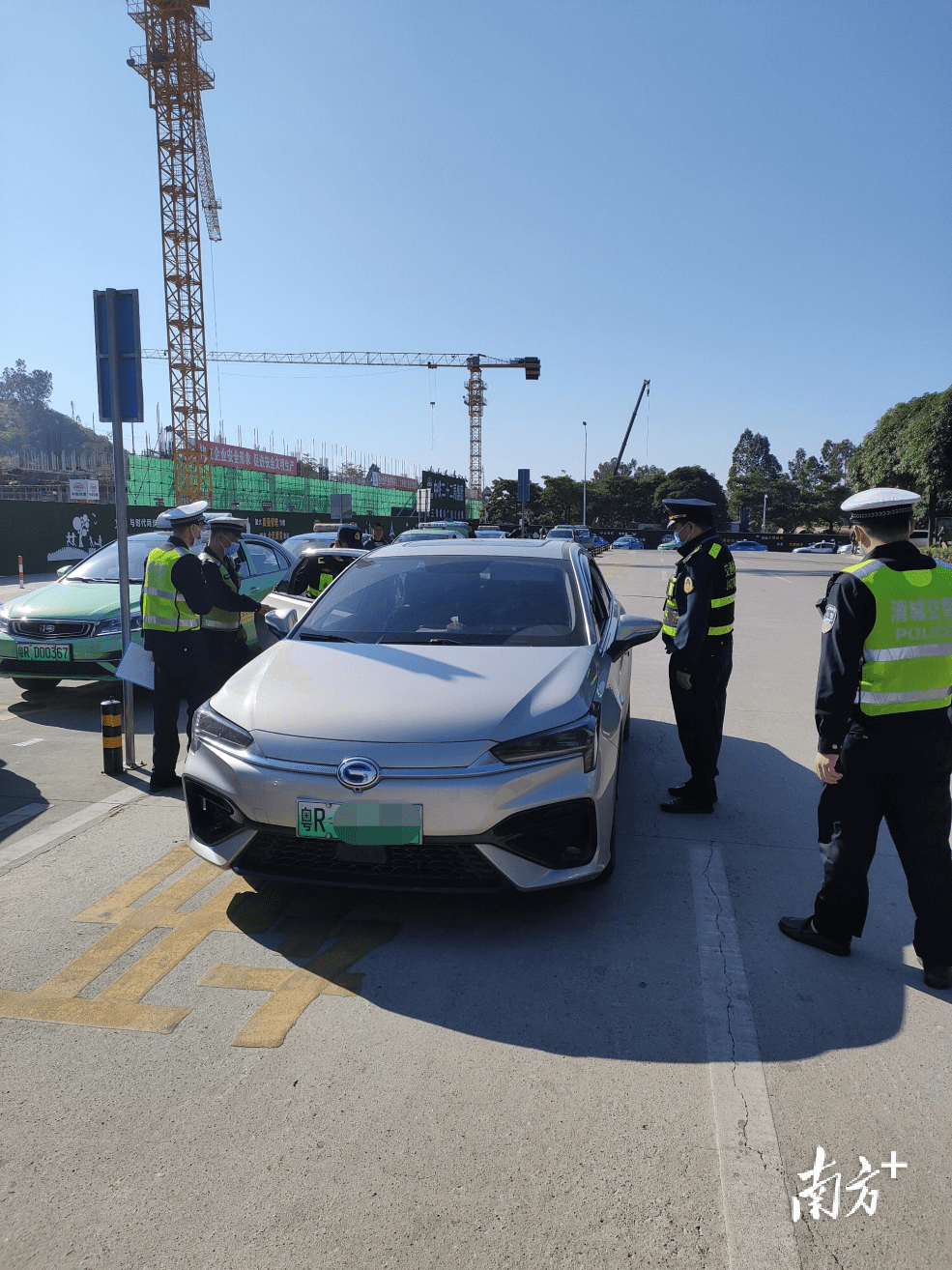 清城区规范客运秩序,助力文明城市创建_出租车_驾驶员_交通运输局