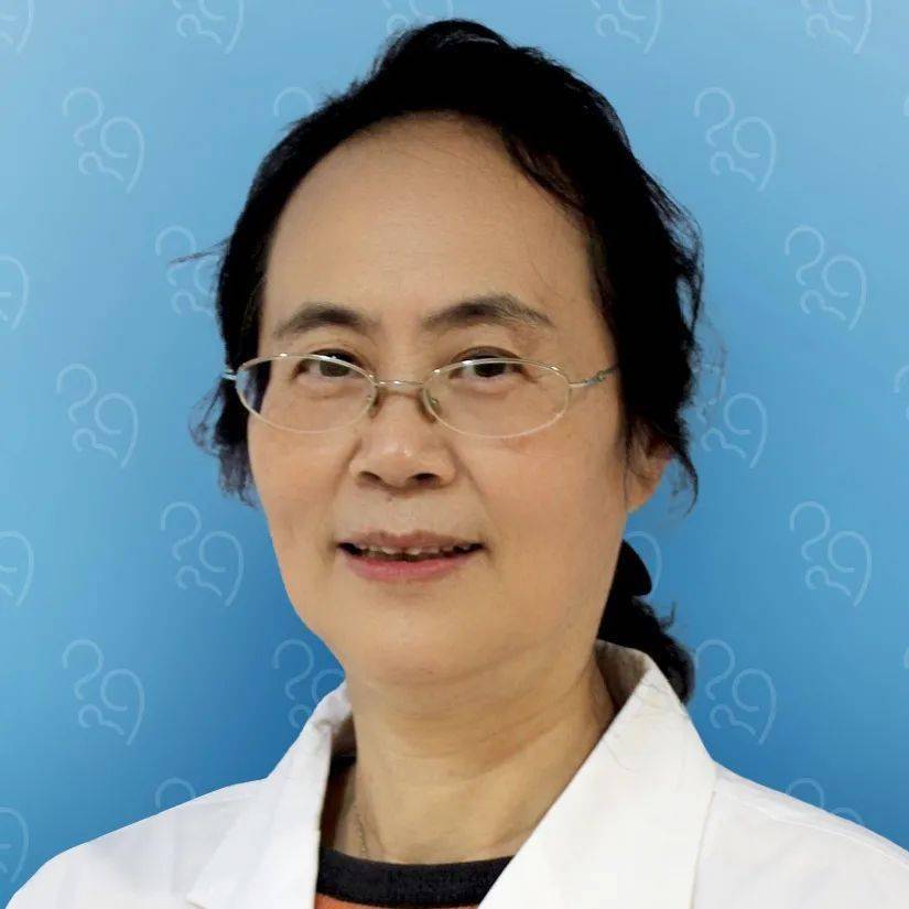 张莉嘉妇科内分泌医生主任医师副教授◆ 张莉嘉医生1982年毕业于首都