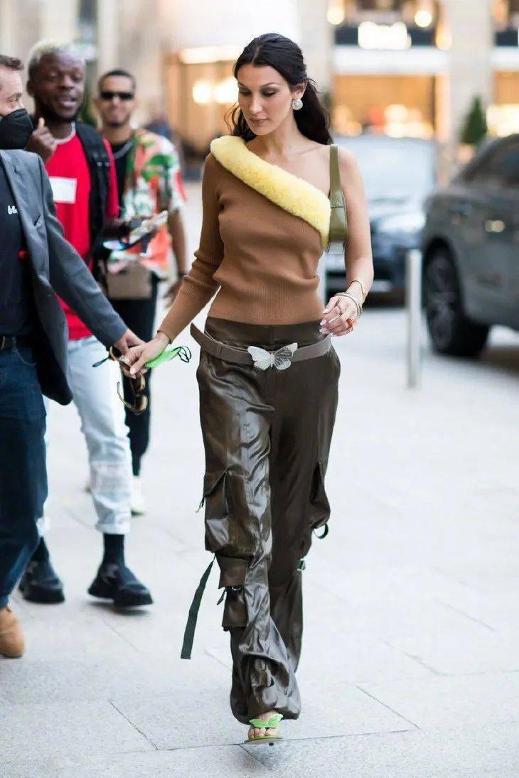 售价让你们卷，把“联名款卷王”招来了