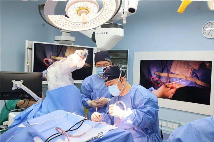 手术切口大,组织损伤严重,对儿童术后恢复及今后的生长发育均有较大