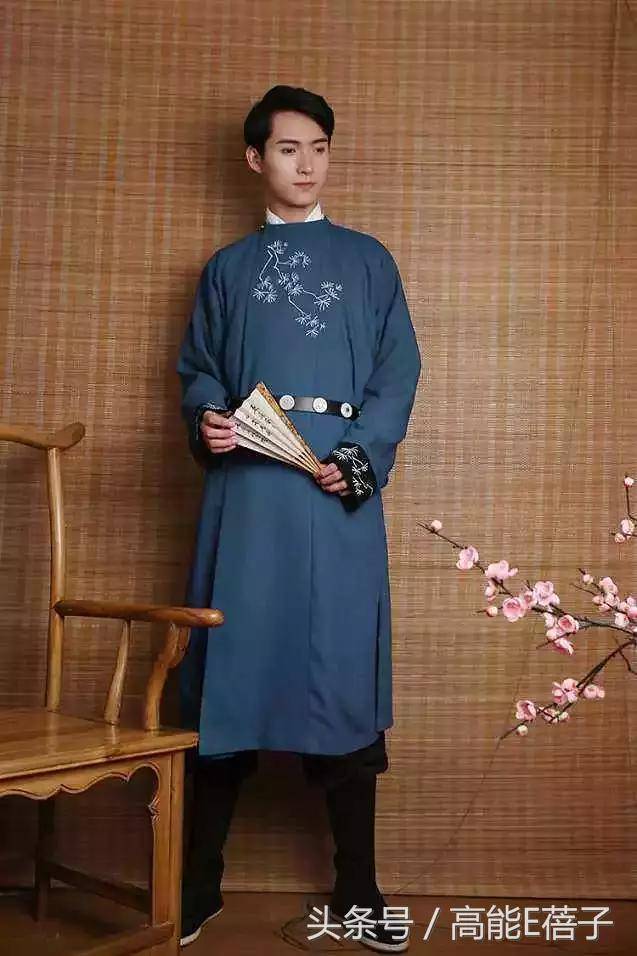 徐娇夏达穿上汉服美如画,仙女们要不要考虑一下?