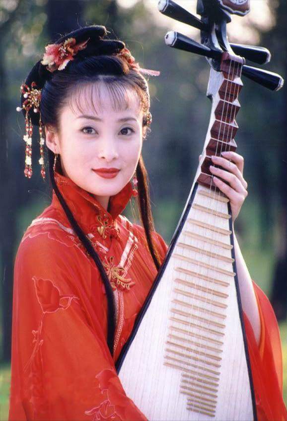 因《山河令》翻红,小9岁老公演《赘婿》_罗浮梦_金巧巧_戴向宇