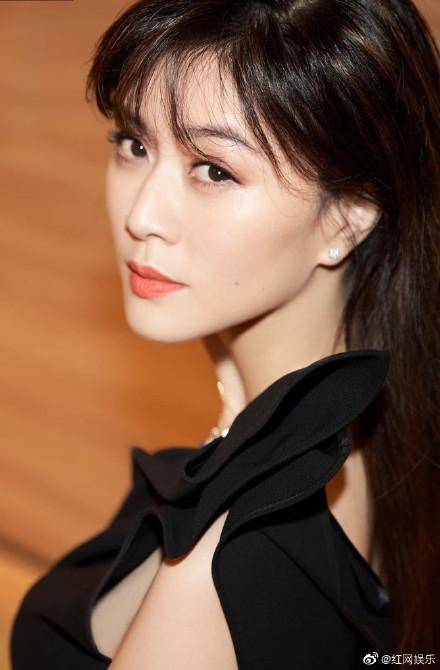 44岁田海蓉近照似24夺影后为爱隐退3年复出频拿奖女儿超萌