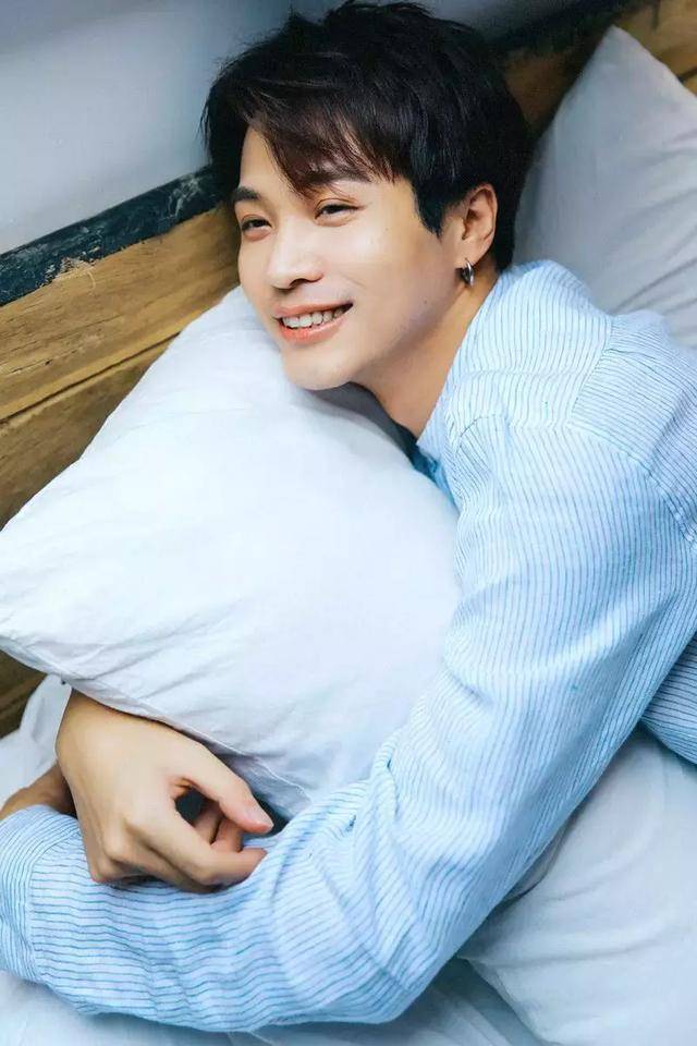 「见面会」实力演员孟瑞新书读者见面会:《天气预报说明天有你》_故事