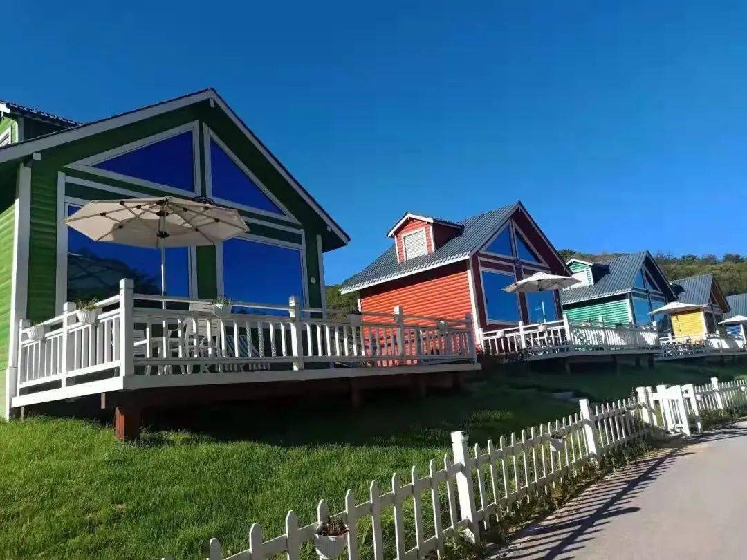 赞咸阳旬邑鹿野苑旅游宣传片亮相北京西站