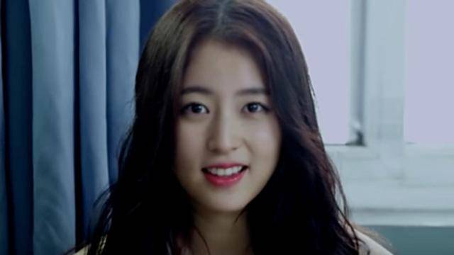 五年前黄景瑜许魏洲惊天一吻耽误了周雨彤的大好前程